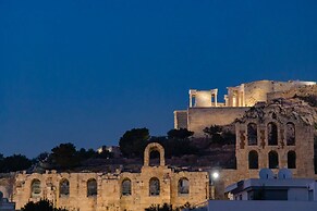 Massive 2-combo apt Unbeatable Acropolis Views 9pax