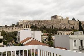 Massive 2-combo apt Unbeatable Acropolis Views 9pax