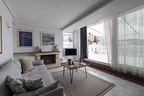 Massive 2-combo apt Unbeatable Acropolis Views 9pax