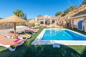 Villa La Coscoja by At Home Costa del Sol