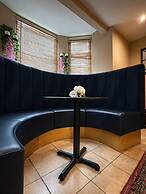 1 Bed Flat - Sleeps 5 - Pet Friendly - Parking