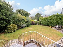 3 Chantry Hill