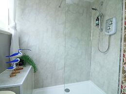 3 Chantry Hill
