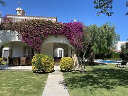 Th11 Villa in Cambrils con Piscina