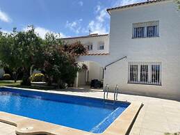 Th11 Villa in Cambrils con Piscina