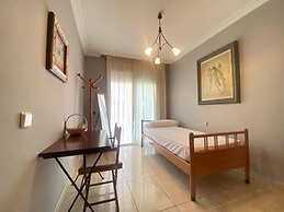 Th103 Villa Espaciosa con Piscina Privada y Jard n
