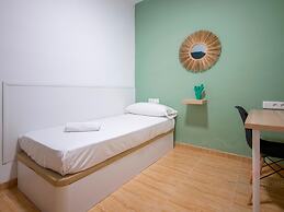 Th08 Apartamento Moderno con Patio Privado