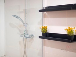 Th08 Apartamento Moderno con Patio Privado
