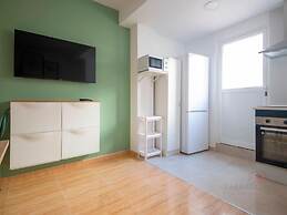 Th08 Apartamento Moderno con Patio Privado