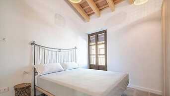 Th56e Apartamentos Murmur la nit
