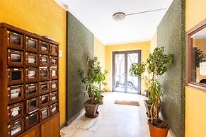 Rental in Rome Jenner Apartment