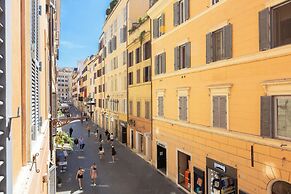 Rental in Rome Frattina Atmosphere Apartment