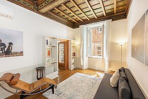 Rental in Rome Frattina Atmosphere Apartment