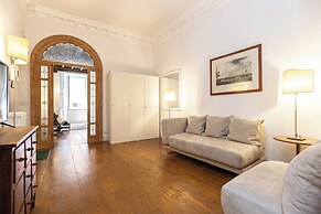 Rental in Rome Frattina Atmosphere Apartment
