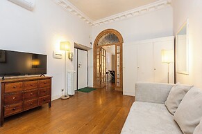 Rental in Rome Frattina Atmosphere Apartment