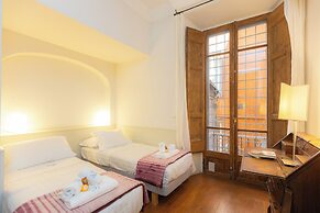 Rental in Rome Frattina Atmosphere Apartment