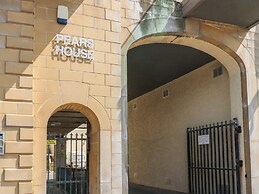 Pears Suite