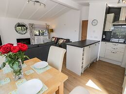Summertime Lodge