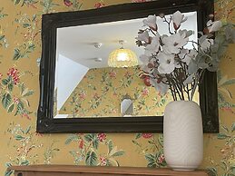 Queensbury Loft
