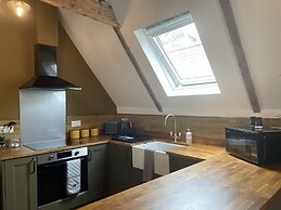 Queensbury Loft