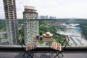 Lux Dpristine 3BR Home w Views, 5mins to Legoland