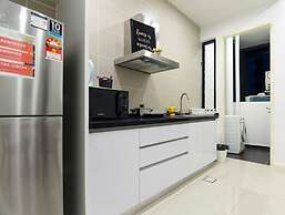 A Lovely 2BR D'pristine Suite Near Legoland