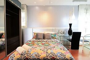 Chic 4BR Oasis With Gazebo, Your Dream Getaway