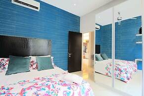 Chic 4BR Oasis With Gazebo, Your Dream Getaway