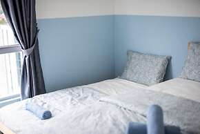 Bright & Modern 3BR Suite, Free Parking