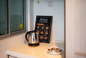 Bright & Modern 3BR Suite, Free Parking