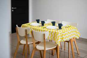 Bright & Modern 3BR Suite, Free Parking