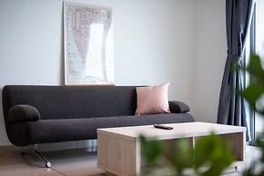 Bright & Modern 3BR Suite, Free Parking