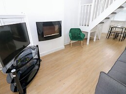 Holly House