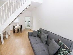 Holly House