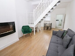 Holly House