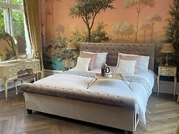Garden Apartment