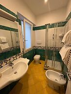 Hotel Bristol