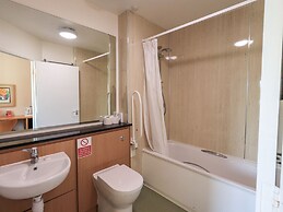 Jubilee First-floor Single Bedroom