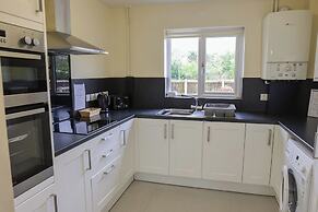 Jubilee Two Bedroom House Pet Free