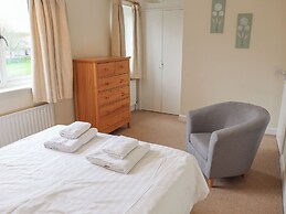 Jubilee Two Bedroom House Pet Free