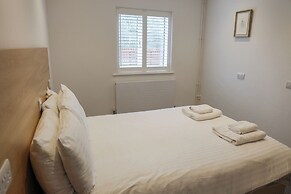 Jubilee Two Bedroom Bungalow Pet Free