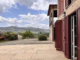 Nomad s Country - Cimo de Vila Mountain Window
