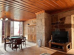 Nomad s Country - Cimo de Vila Mountain Window