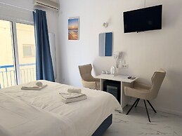 Avra Hotel