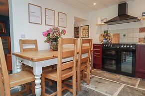 84 Fore Street