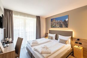 Chalet Aster