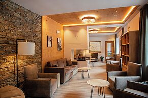 Chalet Aster