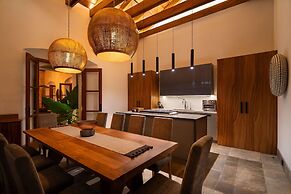 Singular Signature Residences