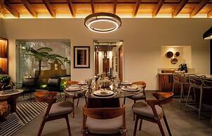 Singular Signature Residences