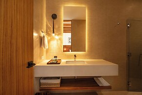 Singular Signature Residences